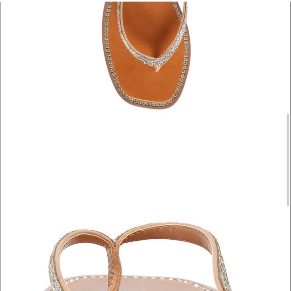 Steve Madden NADRIA RHINESTONES Flip Flops. Size 7. NWT .25 inch heel height - Picture 6 of 8